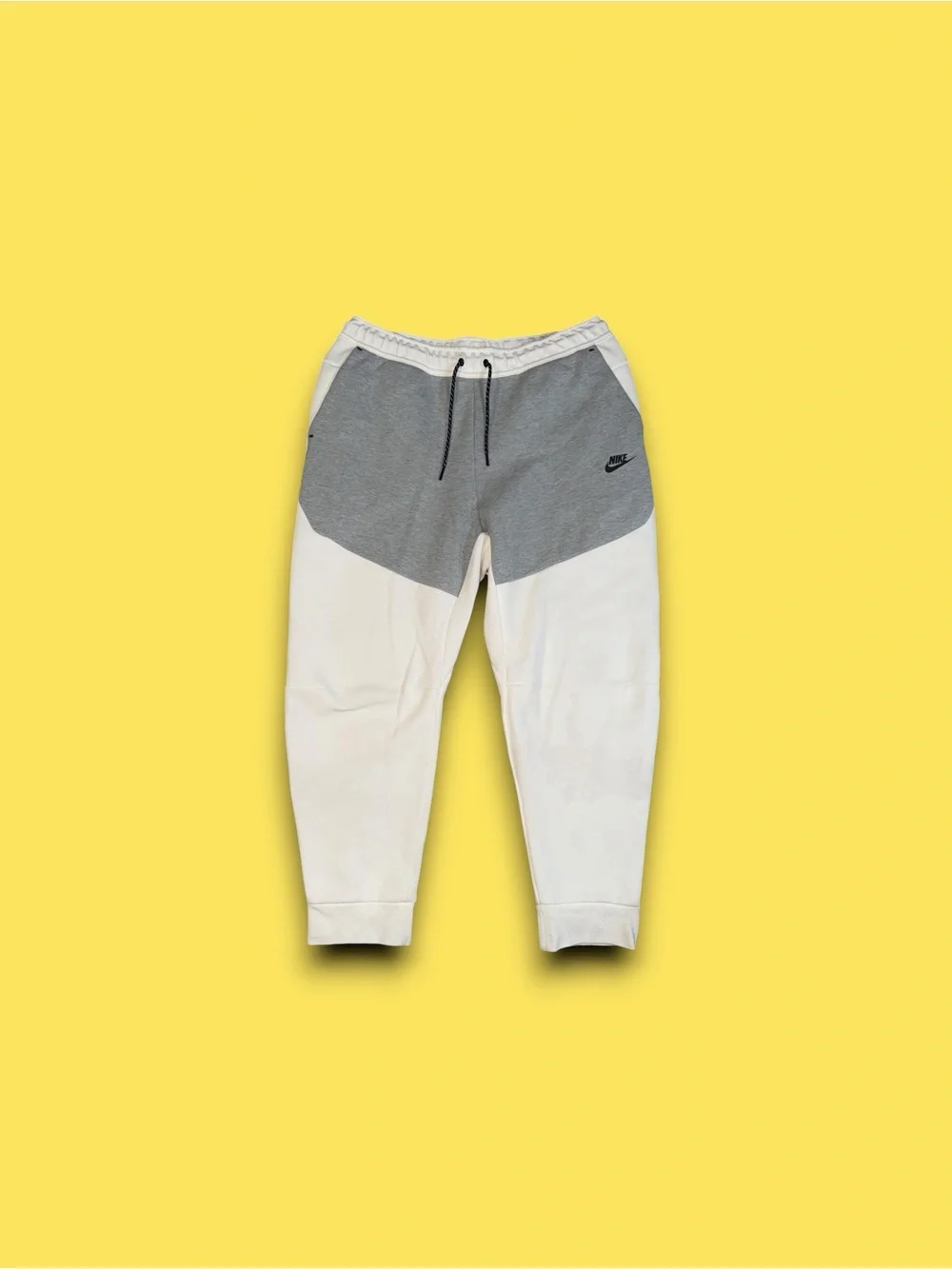 Nike sportswear tech fleece tapered sweatpants grey / white mens XL